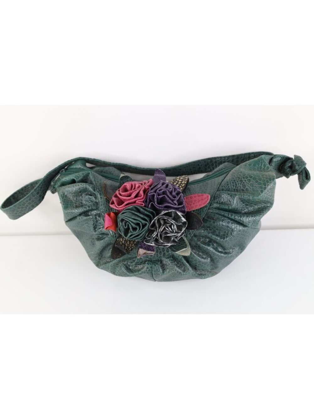 Vintage 90s Streetwear Babydoll Pebble Grain Leather Flower Shoulder Bag Purse